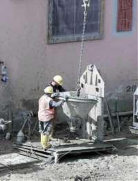 <B>Cento operai morti ogni mese<br>"Pi vittime qui che a Bagdad"</B>