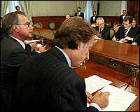 <B>Fondi pensione o vecchie liquidazioni<br>che fine far il Tfr degli italiani</B>